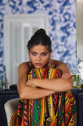 Ornella Muti Ornela Muti, Italian Actresses, Ornella Muti, Italian Actress, Paris Shopping, Italian Beauty, Classy Women, Elegant Woman, Old Hollywood