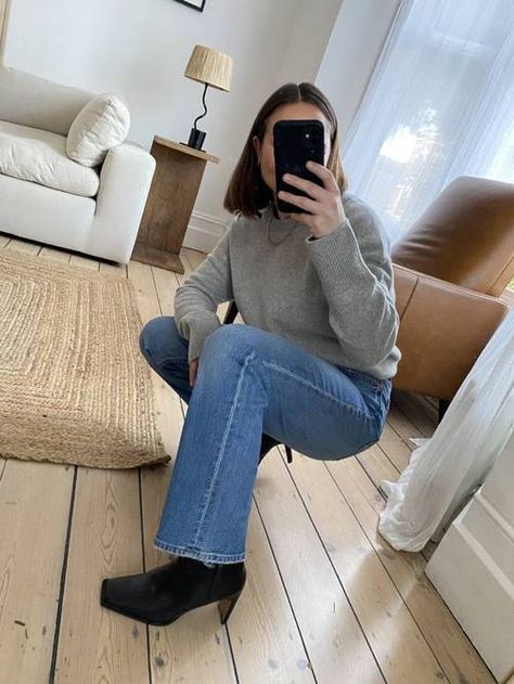 My Verdict on the 6 Best H&M Jeans | Who What Wear UK Lucinda Chambers, Jeans Street Style, Cropped Flare Jeans, Jean Trends, Crisp White Shirt, Classic Jeans, M Jeans, Straight Leg Denim, H&m Jeans