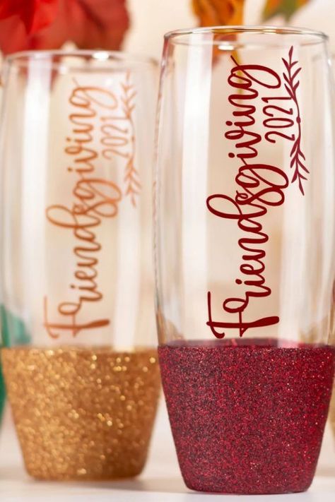 Toast to your friendship with these dazzling Friendsgiving glasses. They double up as wonderful party favors that your guests can take home with them at the end of the day and cherish as a keepsake of your special get-together. See more party ideas and share yours at CatchMyParty.com Diy Friendsgiving Gifts, Friendsgiving Favors Party Ideas, Friendsgiving Party Favors Diy, Friendsgiving Party Favors For Adults, Friendsgiving Party Ideas Decorations, Friendsgiving Favors For Guests, Friendsgiving Gifts Ideas, Friendsgiving Sleepover, Friendsgiving With Kids