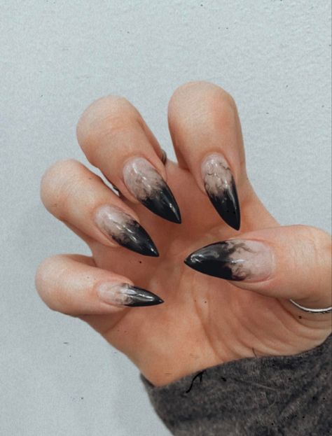 Black Ombre Nails, Goth Nails, Minimal Nails, Ombre Nail Designs, Nail Essentials, Black Ombre, Nail Art Inspiration, Dope Nails, Nude Nails