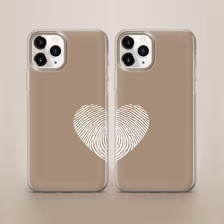 COVEC - Etsy.de Couple Phone Cases Matching Aesthetic, Couple Mobile Cover Design, Matching Cases Couples, Couple Mobile Covers, Couple Case Design, Couple Phone Cases Aesthetic, Phone Cover Ideas Aesthetic, Couple Phone Cover, Phone Case Couple