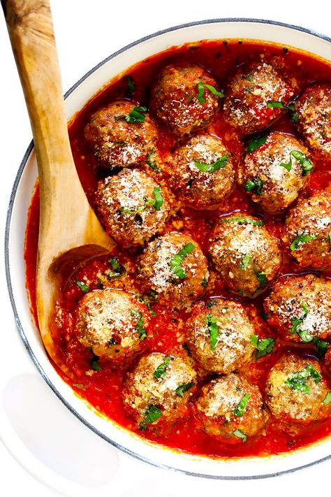 My favorite baked meatball recipe -- it's easy to make, full of great flavor, and incredibly versatile.  Serve it with Italian marinara sauce, Swedish cream sauce, American bbq sauce, Thai curry or whatever sounds good! They also freeze well for later if you would like to make a batch for meal prep. | gimmesomeoven.com #meatball #recipe #italian #swedish #glutenfree #dinner #freezermeal #mealprep #pork #beef Classic Italian Meatballs, Sweet Potato Ground Beef, Potato Ground Beef, Chicken Recipes Instant Pot, Spaghetti With Ground Beef, Sauteed Chicken Breast, Italian Meatballs Recipe, Marinara Sauce Recipe, How To Make Meatballs