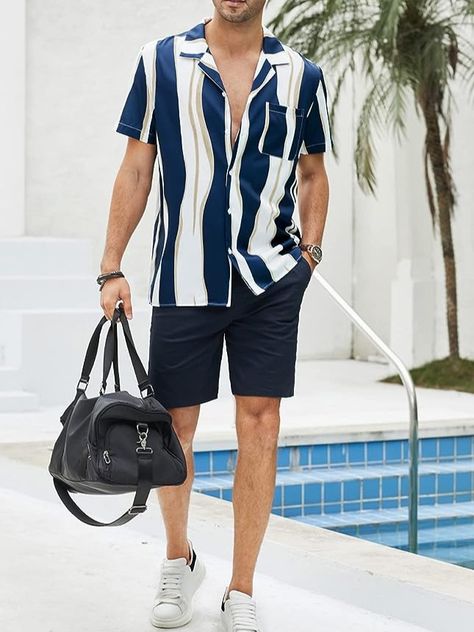 Beach Outfits Casual, Mens Beach Outfits, Hawaiian Outfit Men, Summer Beach Outfit, Hawaiian Outfit, Hawaiian Shorts, Mens Hawaiian Shirts, Beach Shirts, Men's Casual