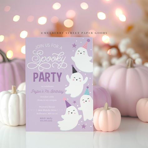 These adorable ghosts are ready to invite your friends and family to a spooky party! Groovy Ghost, Halloween Birthday Party, Boho Halloween, 1st Birthday Party Invitations, 2nd Birthday Party, Canva App, Birthday Party Invite, Birthday Halloween Party, First Halloween