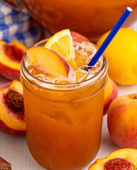 Sweet Little Bluebird Steak Roast Recipes, Pool Side Drinks, Peach Sweet Tea, Carrot Recipes Side Dishes, Peach Tea Recipe, Alcoholic Punch Recipes, Sweet Tea Recipes, Smoothies Green, Adult Beverages Recipes