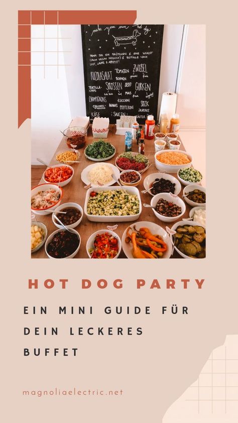 Hot Dog Party – Inspiration – magnoliaelectric Hot Dog Party Food, Hot Dog Bar Party, Hot Dog Buffet, Sausage Sizzle, Club Birthday Party, Hot Dog Party, Burger Party, Gourmet Hot Dogs, Party Essen