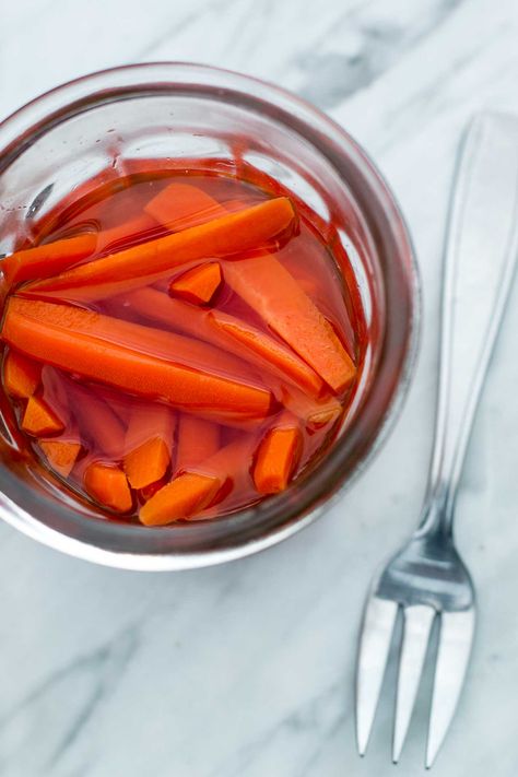 Pickled Carrots recipe Shredded Carrot Recipe, Quick Pickled Carrots, Pickled Carrots Recipe, Pickled Carrot, Food Preserving, Paris Kitchen, Carrots Recipe, David Lebovitz, Quick Pickled