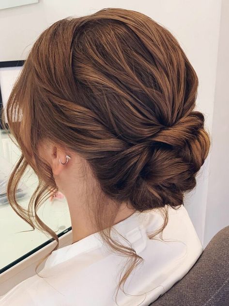 Romantic Loose Bun, Wedding Hairstyles For Fine Hair With Veil, Loose Updo Medium Length Hair, Engagment Hair Style Long Hair, Classic Bride Hair, Wedding Updo Low Bun, Bride Up Do, Bridesmaid Hairstyles Medium Length Updo, Bridal Hair 2024