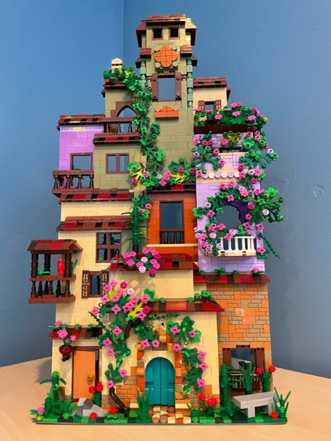 Lego Encanto, Bolo Encanto Disney, Encanto Cakes, Disney Castle Drawing, Encanto House, Encanto Theme, Encanto Cake, Encanto Party, Candy Bar Party