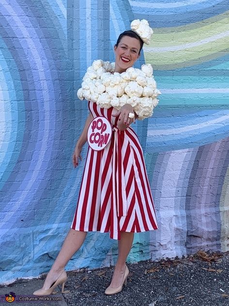 Carnival Snacks, Popcorn Costume, Recycle Fashion, Fashion Costume Halloween, Costume Carnaval, Clever Halloween, Clever Halloween Costumes, Homemade Halloween Costumes, Diy Halloween Costumes Easy