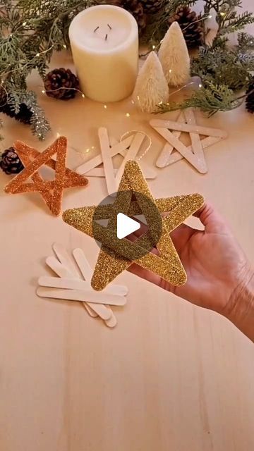 Popsicle Stick Ornaments Kids, Diy Projects With Popsicle Sticks, Christmas Star Crafts, Popsicle Stick Diy, Popsicle Stick Ornaments, Xmas Star, Popsicle Stick Snowflake, Diy Christmas Art, Popsicle Stick Christmas Crafts