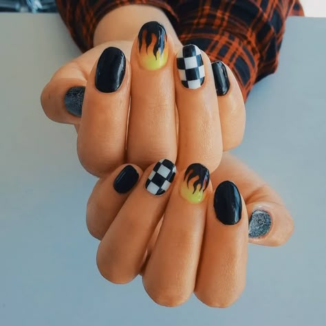 Fire Gel Nails, Bye Nails, Construction Nails, Mickey Nails, Nails Now, Grunge Nails, Summer Acrylic Nails, Instagram Nails, Yellow Nails