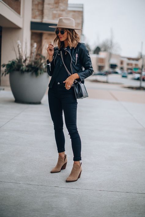 The $30 Vegan Leather Jacket you Need in Your Closet | Cella Jane Style A Leather Jacket, Womens Leather Jacket Outfit, Moto Jacket Outfit, Black Leather Jacket Outfit, Fall Outfits For Women, Stylish Leather Jacket, Jacket Outfit Women, Looks Country, Nashville Outfits