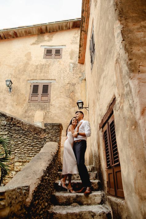 Hacienda Style Photoshoot, Guadalajara Engagement Photos, Spanish Style Engagement Photos, Mexican Engagement Photos, Portugal Photoshoot, Asia Wedding, Editorial Poses, Photo Documentary, Cute Engagement Photos