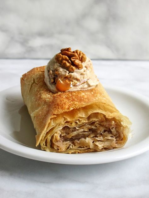 Filo Pastry Dessert, Filo Pastry Recipes, Apple Pie Ice Cream, Strudel Recipes, Creative Diary, Apple Walnut, Apple Strudel, Filo Pastry, Sweet Cooking