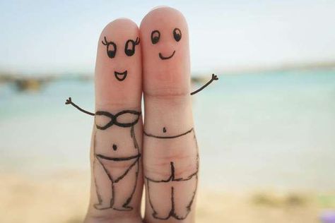 Beach Funny Fingers, How To Draw Fingers, Best Whatsapp Dp, Finger Art, Hand Doodles, Lovers Pics, Finger Puppets, Cute Profile Pictures, Hand Art