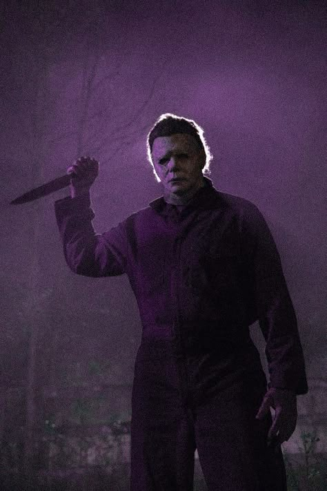 Halloween Movie Aesthetic, Halloween Lock Screens, Dope Wallpapers Hd, Scary Icons, Helluva Boss Aesthetic, Halloween Profile Pics, Michael Myers Movies, Halloween Profile, Scary Movie 3