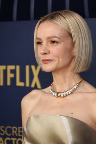 Carey Mulligan Cary Mulligan Short Hair, Cary Mulligan, Chin Length, Chin Length Bob, Carey Mulligan, Haircut For Thick Hair, Thick Hair, Bob Hairstyles, Hair Inspo