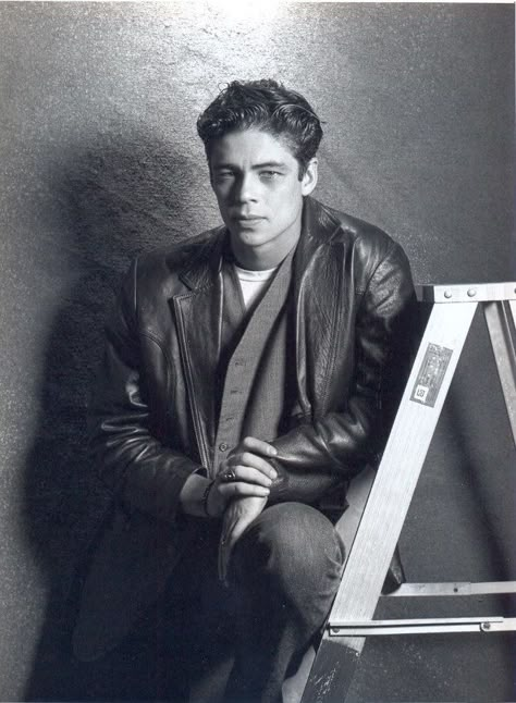 Benicio Del Toro Benicio Del Toro Young, Cinema Quotes, Viggo Mortensen, Sean Penn, Leonardo Dicaprio, Man Alive, Man Crush, Brad Pitt, Im In Love