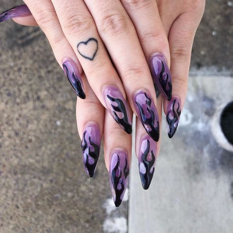 kelly on Instagram: “goth girl summer nails inspired by sasuke’s amaterasu black flames and susanoo 🔥” Glam Goth Nails, Sasuke Nails, Egirl Nails, Black Nails Inspiration, Mommy Nails, Goth Girl Summer, Nagel Inspiration, Naruto Nails, Black Flames