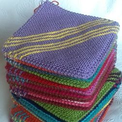 Knitted Squares Pattern Blankets, 8 Inch Knitted Square Pattern, Knit Quilt Squares, Knitted Squares Projects, Knitted Potholders Free Pattern, Knitted Potholder Patterns Free, Diagonal Knit Dishcloth Pattern Free, Blanket Squares Knitted, How To Knit A Square