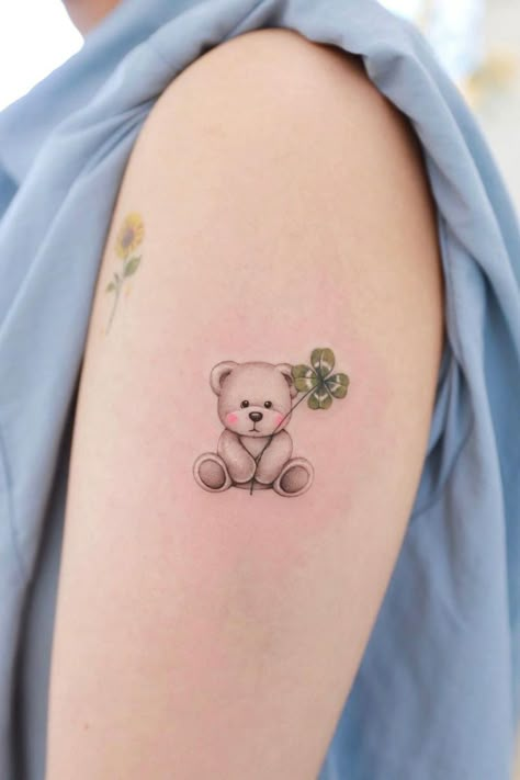 30+ Amazing Four Leaf Clover Tattoo Ideas Be Kind Tattoo Ideas, Be Kind Tattoo, Clover Tattoo Ideas, Four Leaf Clover Tattoos, Tattoo Ideas Wrist, Baby Bear Tattoo, Character Tattoo Ideas, Leaf Clover Tattoo, Him And Her Tattoos