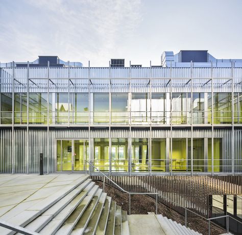 BIOPOLE Biotech Business Incubator / PERIPHERIQUES Architectes Business Incubator, Private Office, Architecture Photography, Louvre, University, Exterior, House Styles, Architecture, Building