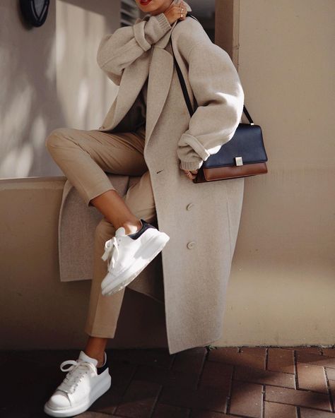 Island Fashion, Smart Casual Style, Outfit Chic, Smart Outfit, Classy Fashion, Autumn Fashion Casual, Knitted Coat, Teen Vogue, Mode Inspo