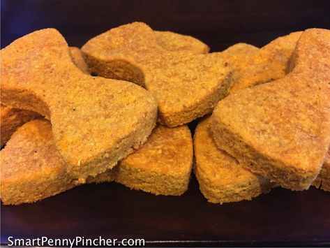 Dog Treats Pumpkin, Pumpkin Dog Biscuits, Grain Free Dog Treats, Calming Treats For Dogs, Dog Treats Homemade Easy, Dog Treats Grain Free, Healthy Dog Treats Homemade, Collar Accessories, Pumpkin Dog Treats