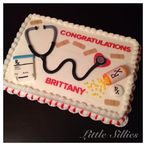 Nurse practitioner graduation cake Lpn Cake, Nursing Graduation Cakes, Medical Cake, Grad Cakes, Nurse Cake, Nurse Cookies, Nursing School Graduation Party, Doctor Cake, Nursing Cake