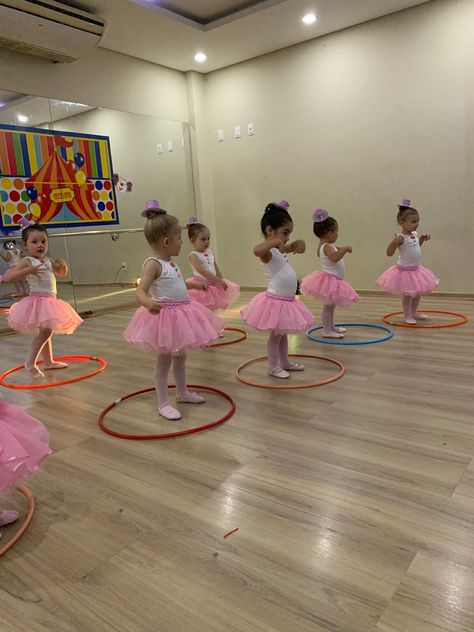 Preschool Dance Class Ideas, Baby Ballet Class Ideas, Dance Teacher Tools, Fit Dance, Childrens Ballet, Dance Studio Decor, Dance Studio Owner, Acro Dance, Teacher Aesthetic