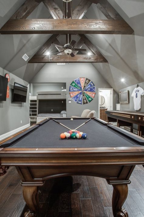 Vaulted Game Room, Attic Bar Ideas, Attic Gaming Room, Attic Game Room Ideas, Attic Theater, Garage Games, Attic Game Room, Cozy Attic Bedroom, Gaming Room Ideas