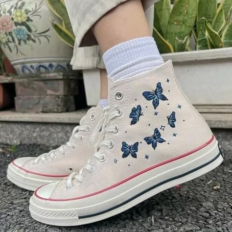 Butterfly Converse Shoes, Converse Stitching, Converse Butterfly, Butterfly Converse, Custom Converse High Tops, Unique Converse, Cute Converse Shoes, Converse Design, Painted Converse