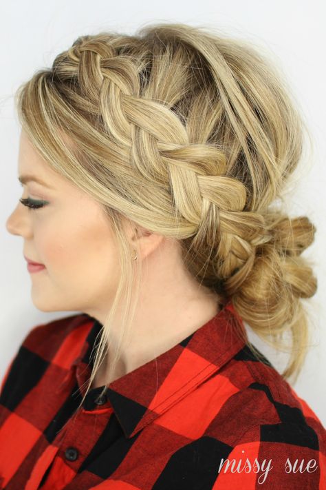 Dutch Braids and Low Messy Bun - this messy bun is to messy for my taste, but i like the interesting way she incorporated the bangs Low Messy Bun, Side Bun Hairstyles, Messy Bun With Braid, Dutch Braids, Side Hairstyles, Messy Bun Hairstyles, Low Bun, Holiday Hairstyles, Side Braid