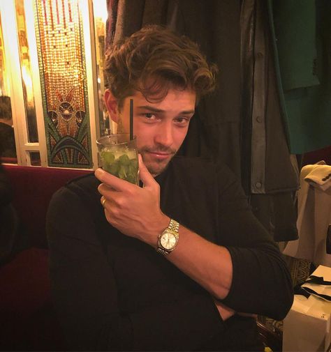 Francisco Lachowski on Instagram: “Mojito anyone” Chico Lachowski, Brazilian Men, German Men, Polished Man, Francisco Lachowski, Photography Poses For Men, Young Men, Poses For Men, Mojito