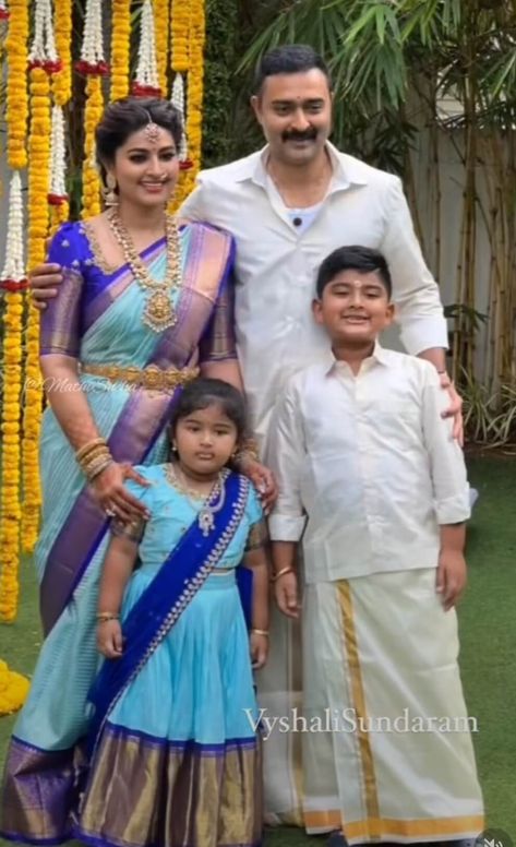 Actress Sneha prasanna family stuns in Traditional outfits! | Fashionworldhub Actress Sneha Blouse Design, Actress Sneha In Silk Saree, Family Traditional Outfits Indian, Sneha Prasanna Saree, Family Matching Outfits Indian, Sneha Saree, Sneha Prasanna, Actress Sneha, Wedding Matching Outfits