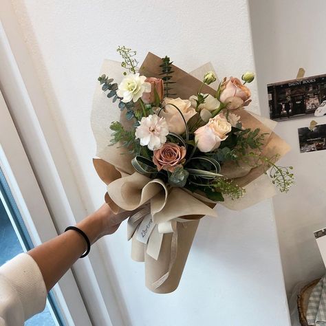 Ribbon Flowers Bouquet, Flower Boquet, Prettiest Bouquet, Boquette Flowers, Prom Flowers, How To Wrap Flowers, Flower Therapy, Spring Bouquet, Beautiful Bouquet Of Flowers