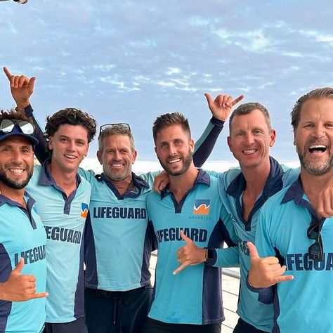 SINGLETS on Instagram: "Cracker busy day on the tools today. Bondi at its peak summer best today. @bondilifeguards" Bondi Rescue Lifeguards, Bondi Rescue, Bondi Beach Australia, Beach Things, Bondi Beach, Beach Australia, Busy Day, The Tools, Beach Photos