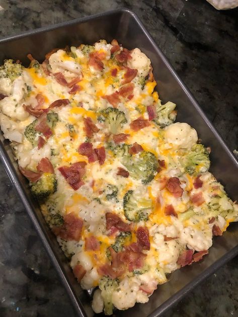 Chicken Bacon Cheese, Broccoli Cauliflower Recipes, Bacon Casserole Recipes, Casserole With Broccoli, Broccoli Cauliflower Casserole, Bacon Ranch Casserole, Ranch Casserole, Bacon Casserole, Loaded Cauliflower Casserole