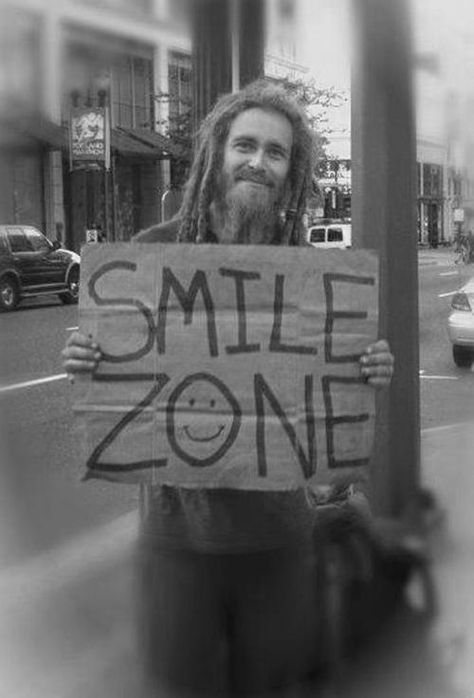 #Smiling Smile Zone, Mundo Hippie, Shiny Happy People, We Are The World, George Orwell, Smiles And Laughs, People Laughing, People Of The World, Just Smile