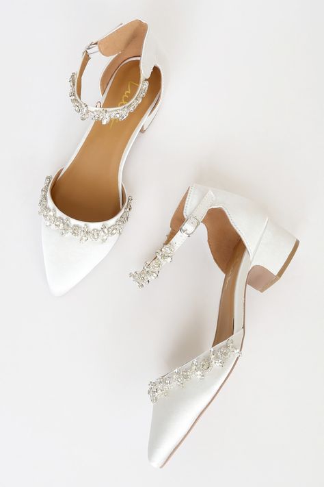 Shoes For The Bride, Wedding Day Outfit, Bridesmaids Shoes, Wedding Vision, Bridal Shoes Flats, Bridal Heels, Bridesmaid Shoes, Rhinestone Heels, Satin Heels