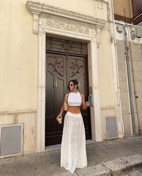 Sicily Moodboard, Malaysia Outfit, Albania Vacation, Bf Fits, Outfit Inspo For Women, Bali Outfits, Winery Outfit Summer, Summer Outfit For Women, White Maxi Skirt Outfit