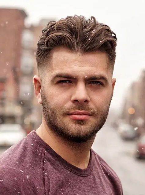 Trendy haircuts for round-faced men that will look stylish in 2023 15 ideas Round Face Male Haircut, Mens Haircuts Round Face, Mens Hairstyles Round Face, Hair For Round Face Shape, Men's Curly Hairstyles, Round Face Men, Face Shape Hairstyles, Haircuts For Wavy Hair, Hairstyles Men