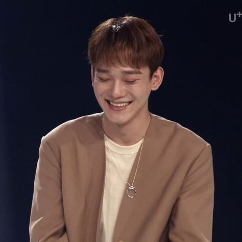 Chen Smile, Boy Korea, Tadashi Hamada, Chen Exo, Exo Chen, Chanyeol And Do, Kim Junmyeon, Kim Jongdae, Male Artist