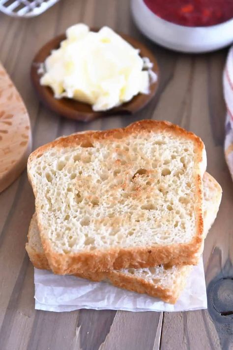 English Muffins Bread Machine, English Muffin Toasting Bread, Muffin Loaf, English Muffin Bread Recipe, Muffin Flavors, Sourdough English Muffins, English Muffin Bread, English Muffin Recipes, Homemade English Muffins