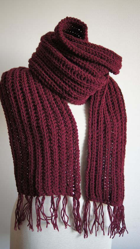 Men's Chunky Knit Scarf for autumn/winter, seen here in burgundy red. This men knit scarf is a stunning piece of winter wear. Merino deluxe wool and acrylic yarn increases the thickness and warmth, it is hand knitted in classic burgundy red.  The scarf is so simple to pair with your favorite outfits and it is sure to be your favorite go-to scarf of the winter!    Length: 91in. (230 cm)  Width : 9 in. (22 cm)  Wool/Acrylic (50:50)     Check out more scarves:  www.etsy.com/shop/nevita Outdoor Halloween Decorating, Casual Halloween Outfits, Crochet Triangle Shawl, Crochet Mens Scarf, Mens Knitted Scarf, Crochet Scarf For Beginners, Crochet Store, Hand Knitting Diy, Burgundy Scarf