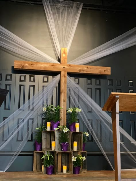 Easter Altar Decorations, Easter Church Flowers, Lent Decorations For Church, Church Stage Decor, Easter Photo Backdrop, Eggs Ideas, Church Christmas Decorations, Church Altar Decorations, Easter Backdrops