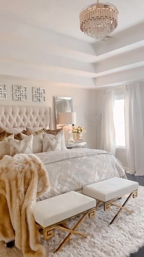 Snoh Aalegra • Love Like That Bed Rooms Ideas Master Modern Elegant, Glam White Bedroom, Luxury Bedroom Ideas Modern Elegant, Glam Neutral Bedroom, Beige Glam Bedroom, Ivory And Silver Bedroom, Cream Bed Decor, Beige Bedroom Ideas Modern, Chic Bedroom Ideas Glam