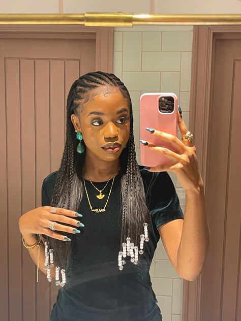 Fulani Braids With Accessories, Fulani Braids With Curls And Beads, Fulani Braids 4c Hair, Brown Fulani Braids With Beads, Fulani Braids With Straight Hair, Funali Braids With Beads, Big Fulani Braids With Curls, Fulani With Beads, Straight Fulani Braids