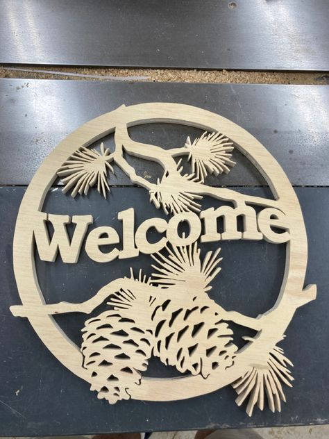 Scroll Saw Welcome Sign, Scroll Saw Free Pattern, Scroll Saw Patterns Free Templates, Scroll Saw Patterns Free Printable, Scroll Saw Projects Free Pattern, Diy Scroll Saw, Diy Scroll, Metal Christmas Ornaments, Laser Cut Signs